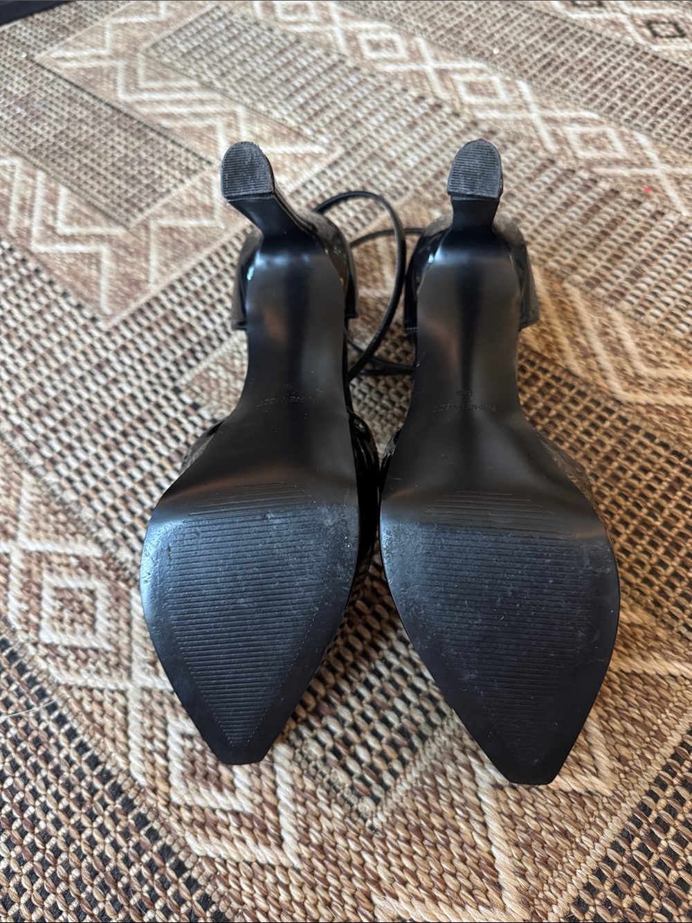 NINE WEST Linda Patent Leather Platform Pump Black Pointed Toe Heels Size 8 - Picture 6 of 6